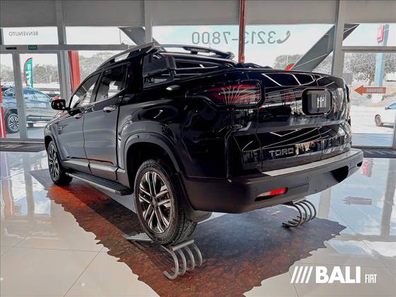 FIAT TORO 2.2 TURBO DIESEL RANCH 4WD AT9 FIAT TORO 2.2 TURBO DIESEL RANCH 4WD AT9